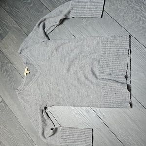 Forever 21 v neck gray sweater large